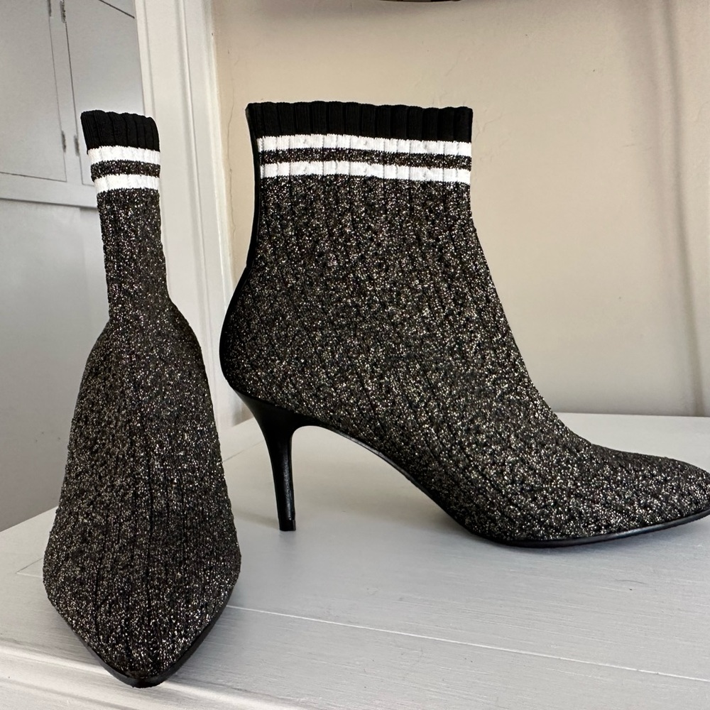 Stuart Weitzman NEW booties size 38